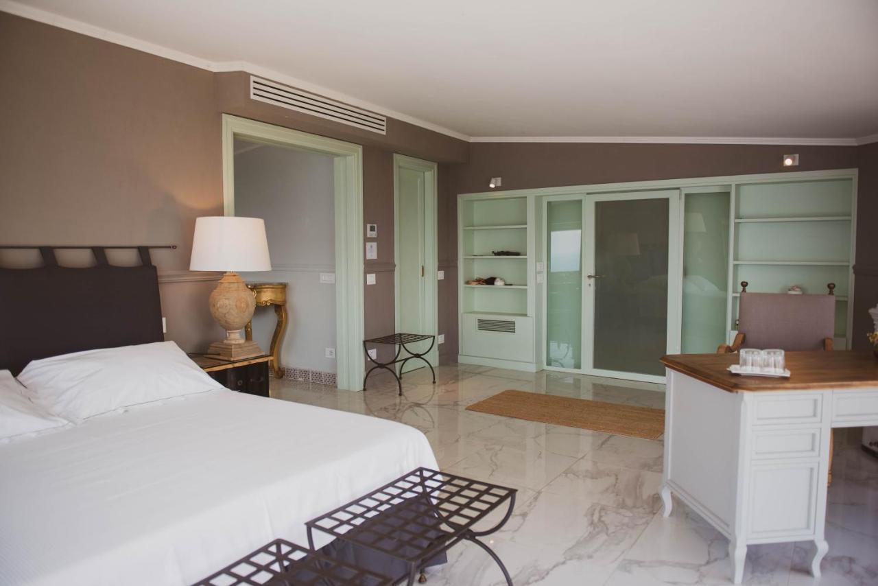 La Librata Boutique Hotel Террачина Экстерьер фото