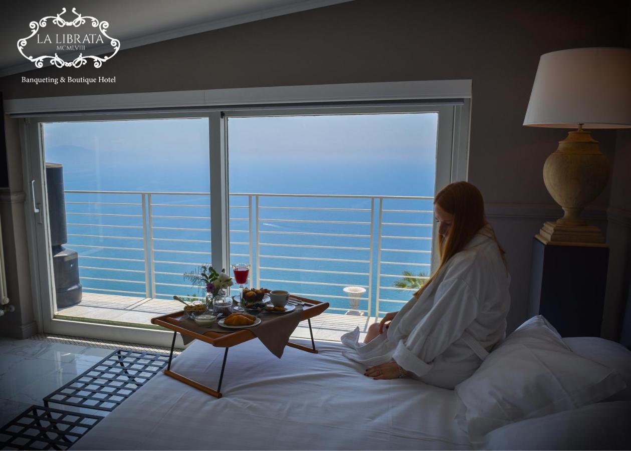 La Librata Boutique Hotel Террачина Экстерьер фото